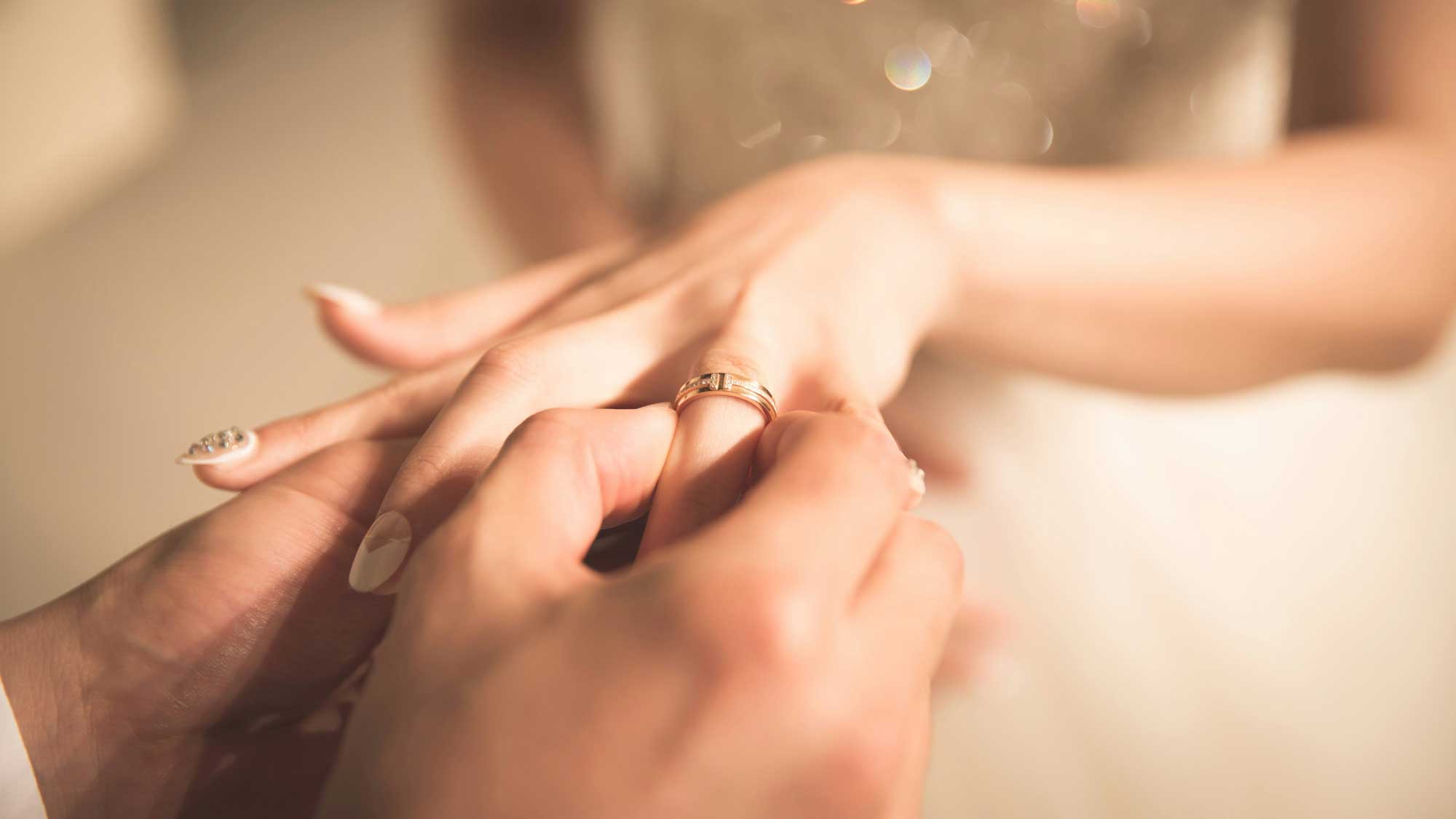 Poročni prstani belo zlato