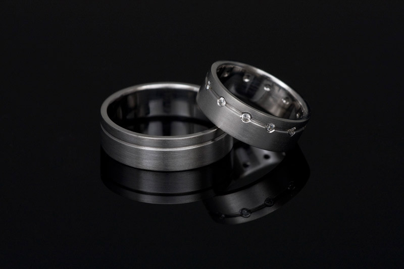 ZLATI POROČNI PRSTANI KOT PEČAT VEČNE LJUBEZNI 2 Zlati in srebrni poročni prstani